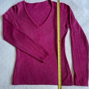 Wool Cashmere blend made in Italy vneck sweater